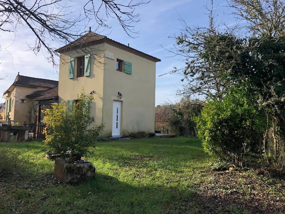 Charmant Gite En Perigord Vert Douchapt Exterior photo
